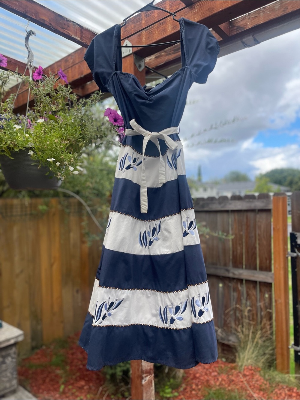 Gadogado Mediterranean
Striped Cotton Dress Spanish
Style Retro Midi-8